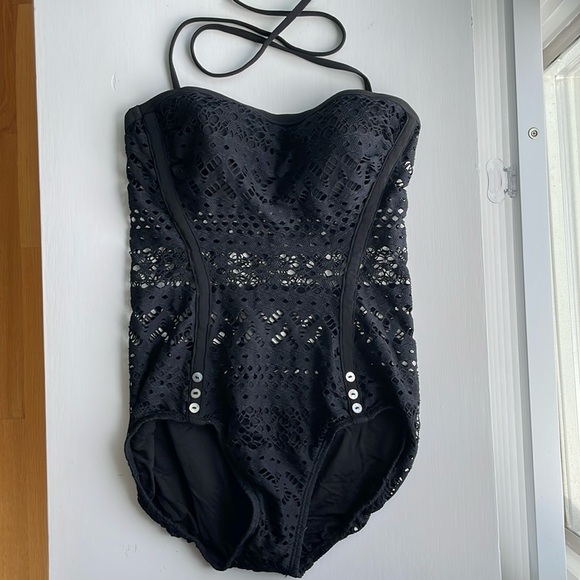Robin Piccone Penelope crochet overlay one piece - Picture 1 of 2